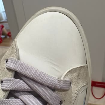 Beymen’in 17.500 TL’lik Spor Ayakkabısında Kısa Sürede Deformasyon Ve İade Talebi