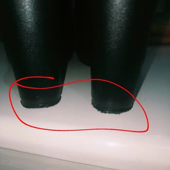 4000 TL'lik Çizmede İlk Gün Aşınması: Ayıplı Ürün Ve İade Reddi