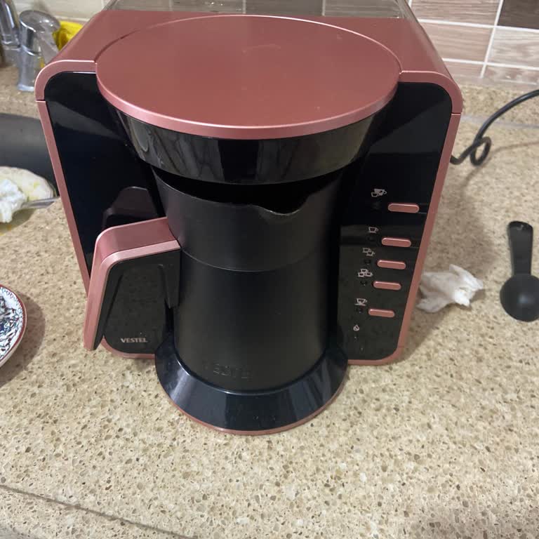 Vestel Kahve Makinesi İlk Kullanımda Su Çekmiyor Ve Destek Hattına Ulaşamıyorum