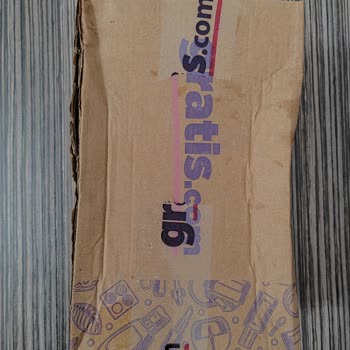 Kargo Teslim Edildiği Söylendi, Yağmurda Bırakıldı