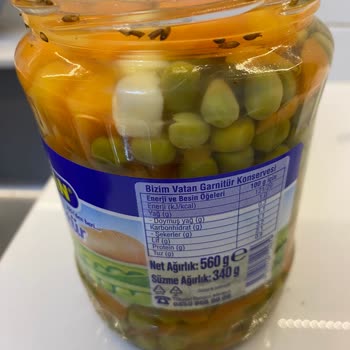 Ambalajlı Garnitür Ürünün İçinde Böcek Ve Larva