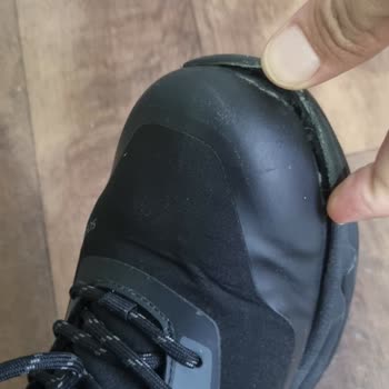 Su Geçirmez Olması Gereken Botta Kenarlarında Açılma Ve Erken Bozulma