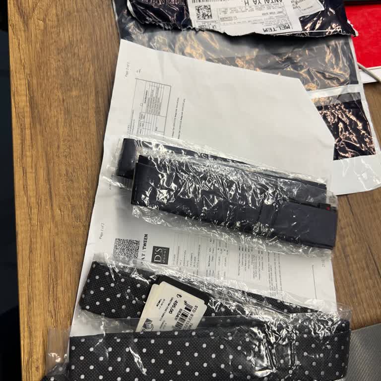 D’S Damat Tarafıma İki Adet Yanlış Kravat Gönderildi