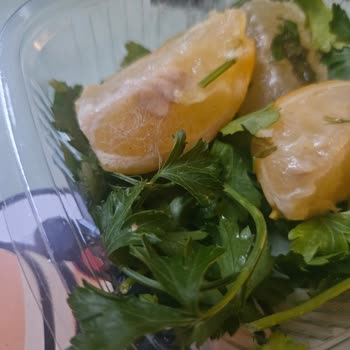 Yemek Sepeti'nde Bozuk Yeşillik Ve Küflü Limon Şikayeti