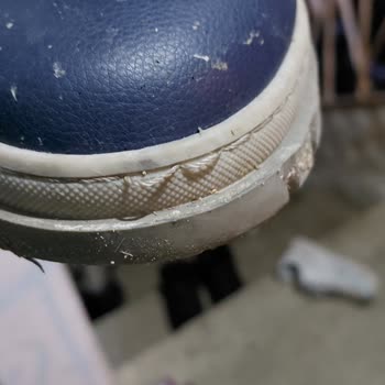 İki Gün Giyilen Çocuk Botunun Yırtılması Ve İade Reddi