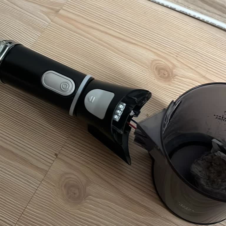 Bosch Unlimited 7 Dikey Süpürge Toz Haznesi Kırıldı, Garanti Bittiği İçin Yardım Talebi