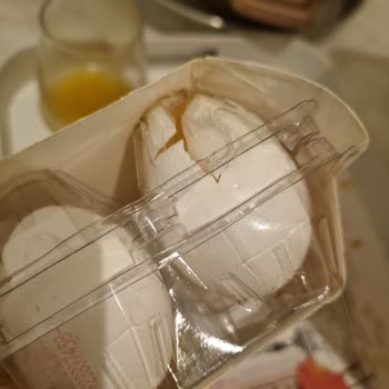 Kırık Yumurtalar, Ezilmiş Patlama Ve Süt Teslim Edilmedi, İade Talebi