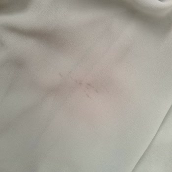 Moda Ahsen’den Defolu Ve Lekeli Elbise İçin 300 TL Kargo Kesintisi İptali