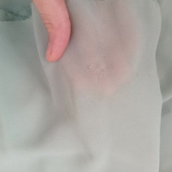 Moda Ahsen’den Defolu Ve Lekeli Elbise İçin 300 TL Kargo Kesintisi İptali