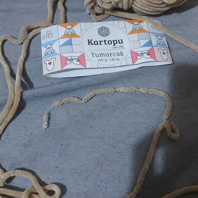 Kartopu Yumurcak Serisi Kadife İp Kalitesizliği Ürünümü Çöpe Dönüştürdü