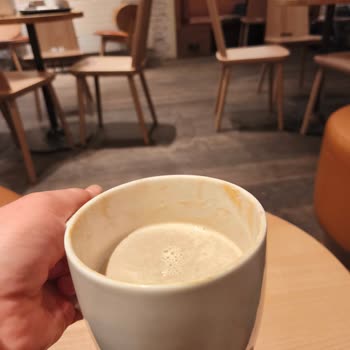 Starbucks Şubelerinde Tall White Mocha Doldurma Oranı Tutarsız!
