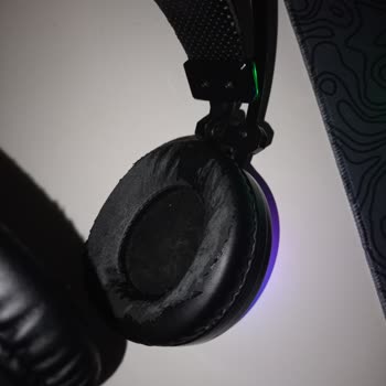 Rampage Kulaklık Pedlerinin Kısa Sürede Soyulması Ve Dökülmesi