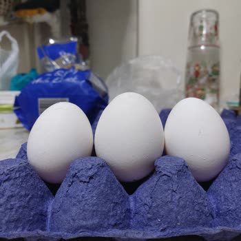 Olden Yumurtaların Large Değil, Small Boyutunda Olduğunu Fark Ettim