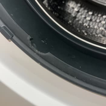 Siemens Çamaşır Makinesinde Üretim Hatası Ve Yetkili Servisin Haksız Ücret Talebi