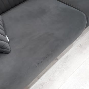 Kırık Masa Ve Sökük Koltuk İçin Değişim Talebi