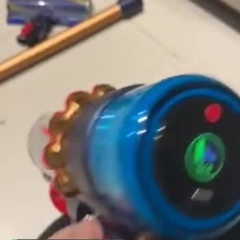 Dyson Şarjı Varken Bir Anda Durdu Ve Çalışmıyor!