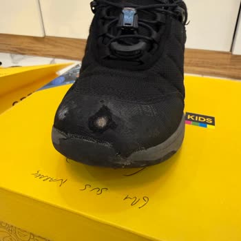 Üç Ayda Yırtılan Botlarda Garanti Reddi