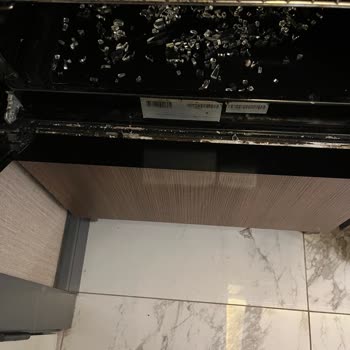 Franke Fırın Camı Aniden Kırıldı Ve Servis Teması Sağlanamadı