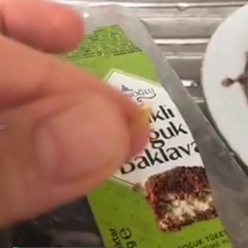 BİM Soğuk Baklavadan Şikayetçiyim