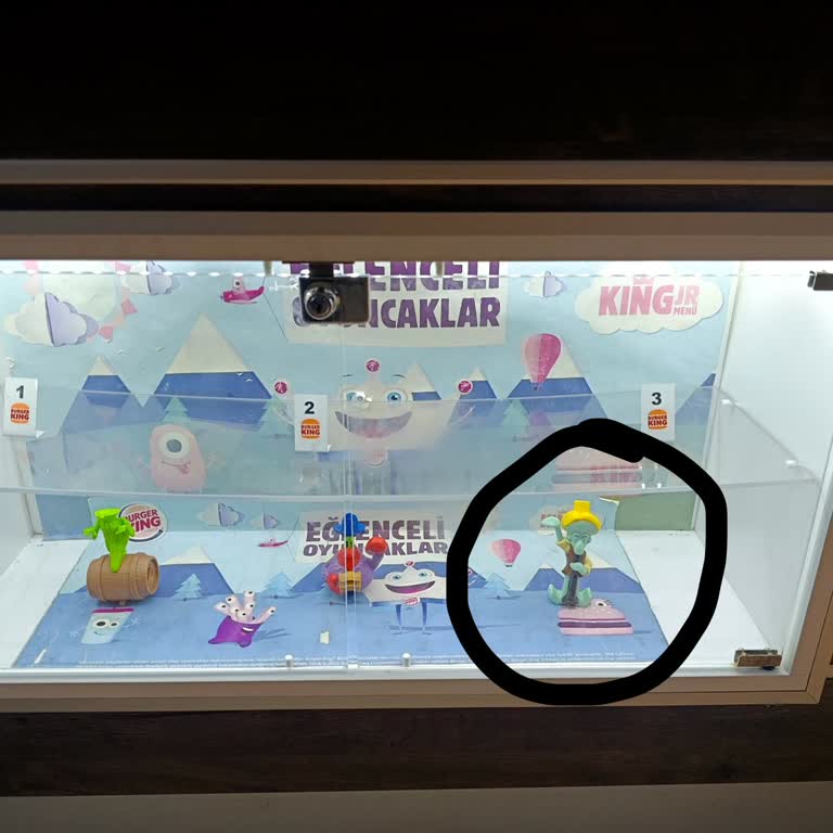 Burger King Çocuk Menüsünde Oyuncak Verilmemesi Tekrarlayan Bir Sorun