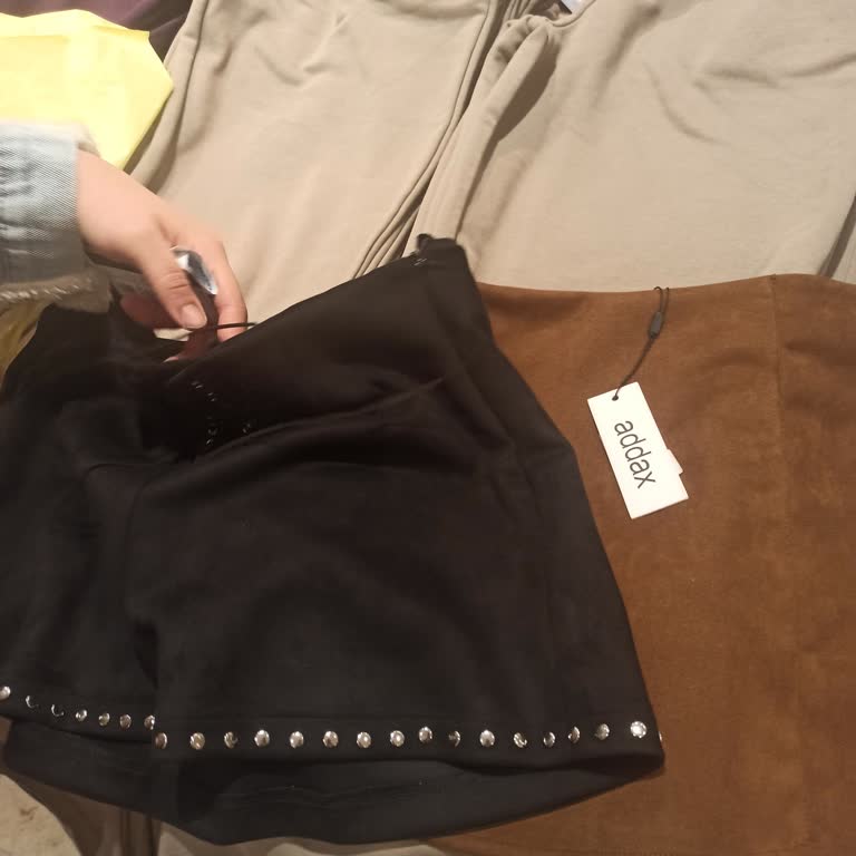 İndirimli Etek Değişim İmkanı Olmadığı İçin Mağaza Müşteriyi Hayal Kırıklığına Sürükledi