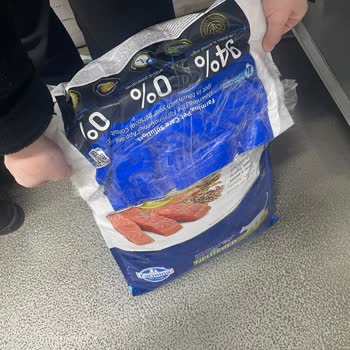 Köyceğiz Market Trendyol'dan Hasarlı Ve Bayat Kedi Maması İçin İade Ve Değişim Talebi