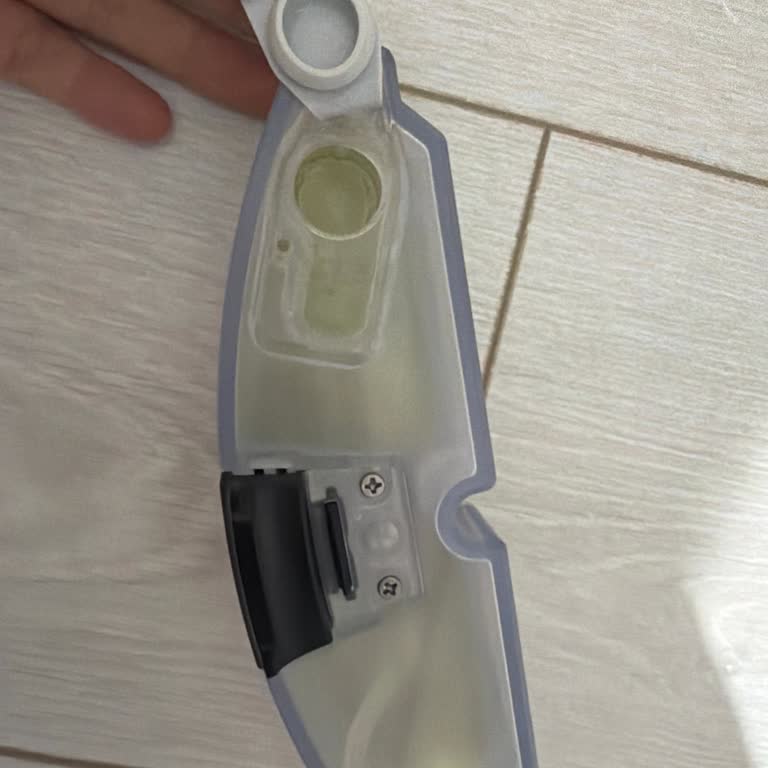 Roborock S8 Plus Su Haznesi Sararıp Kötü Koku Veriyor: Ücretsiz Değişim Talebi