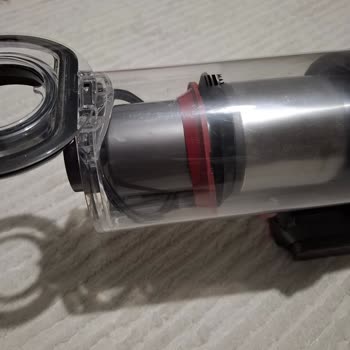 Dyson V11 Süpürge Parçası Çıktı Ve Ücretsiz Onarım Bekliyorum