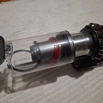 Dyson V11 Süpürge Parçası Çıktı Ve Ücretsiz Onarım Bekliyorum