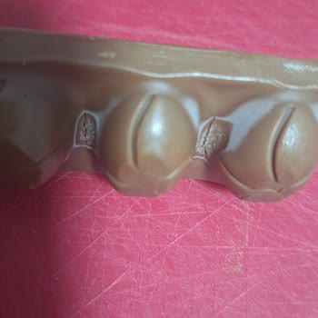 Ülker Fındık Rüyası Çikolatasında Küf Şüphesi Çocuk Sağlığını Tehdit Ediyor