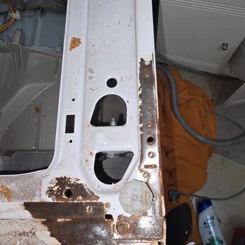 Bosch Çamaşır Makinesi Alt Çürümesi Ücretsiz Parça Değişimi Talebi