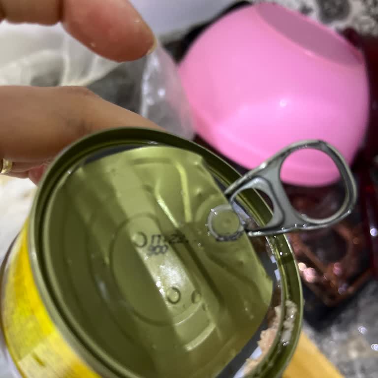 Fide Ton Balığı Konservesinde Aşırı Koku, Sağlık Endişesi Ve İade Talebi