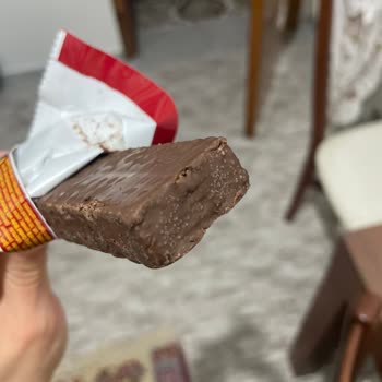 A101’de Satılan Ülker Çikolatalı Gofretlerde Beyaz Benek Ve Bozulma Şikayeti