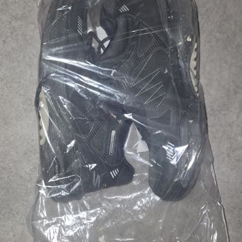 Skechers GO Walk Arch Fit Outdoor Ayakkabısının Kısa Sürede Yırtılması, Su Alması Ve Garanti Reddi