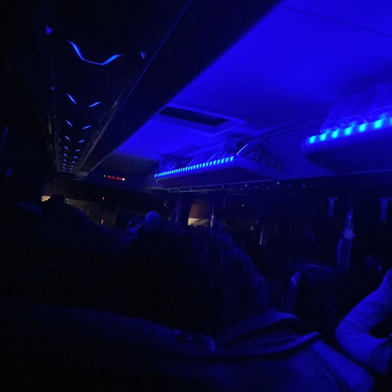 Kamil Koç Otobüsünde Açık Mavi Işık ve Kapalı Havalandırma Migreni Tetikledi