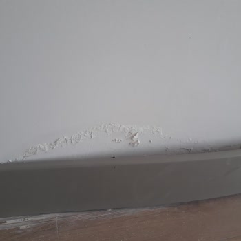 Kuzu Grup B18 Etap Dairesinde 7 Ay Boyunca Giderilmeyen Eksikler Ve Sürekli Su Sızıntısı