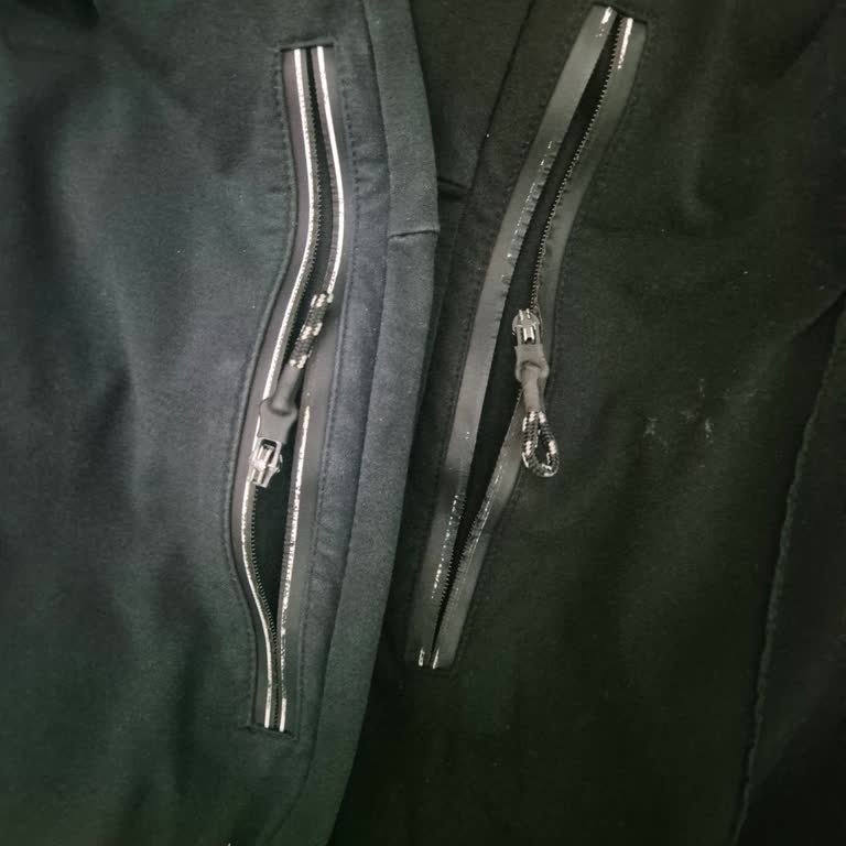 Lufian'dan Alınan Eşofman Altlarının Fermuarı Bozuldu, Firma Çözüm Sunmuyor