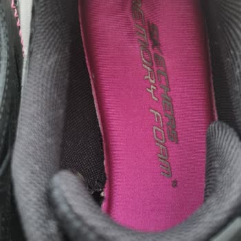 Skechers Kadın Ayakkabısında Hızlı Taban Çökmesi ve Cevapsız Müşteri Hizmetleri