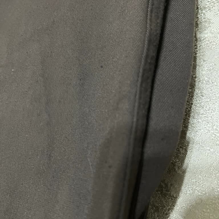 Zeruj Port'tan Alınan Pantolon Kısa Sürede Kumaş Kusurlarıyla Ayıplı