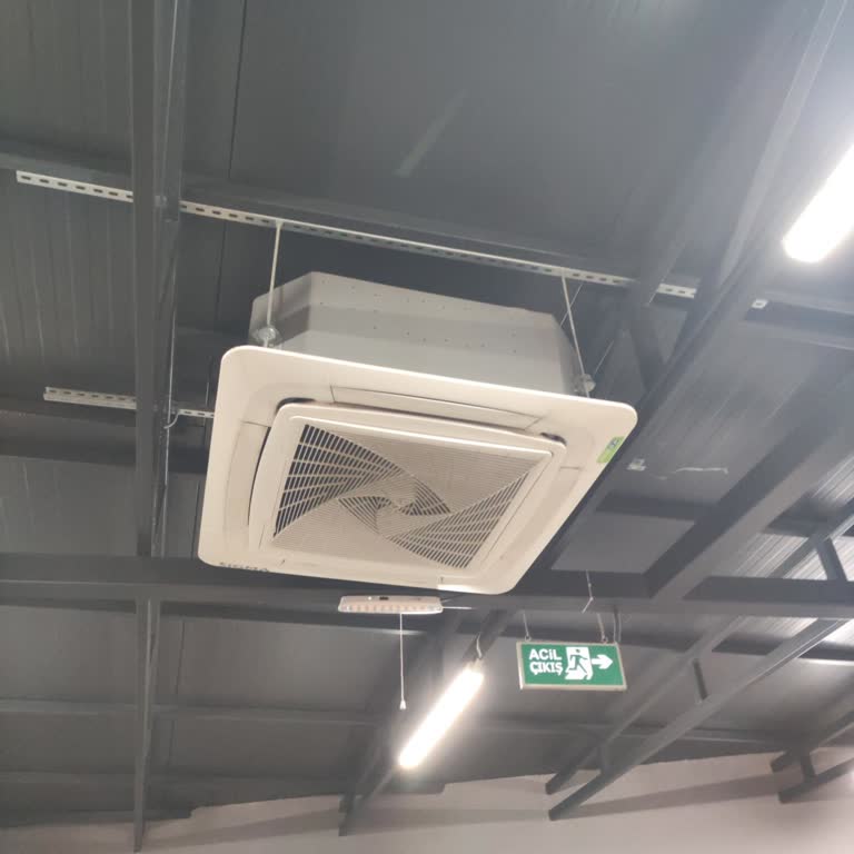 Ressa Kafede Isıtıcıların Çalışmaması Çocuk Bekleme Alanını Soğuttu