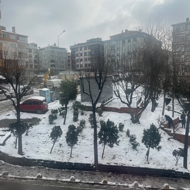 Bebekli Aileyi Soğukta Bırakan Bölgesel Elektrik Kesintisi
