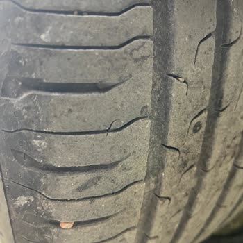Fabrika Çıkışlı Continental Lastiğin 17.000 Km’de Parçalanması Ve Ücretsiz Değişim Talebi