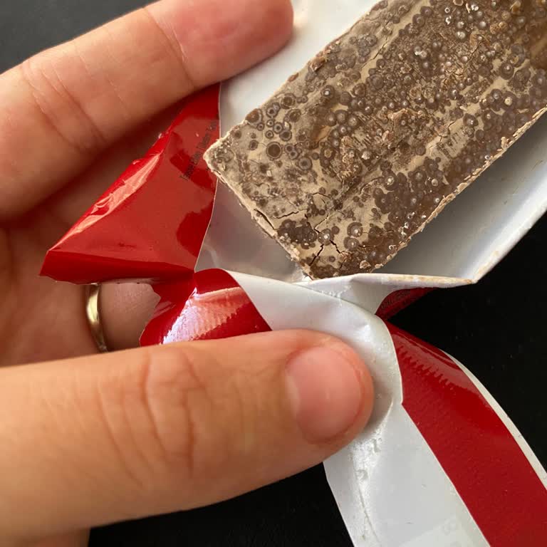 BİM’de Ülker Dido Çikolatalarında Küf Ve Sağlık Riski