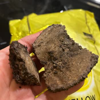 Migros’tan Alınan Lipton Dökme Çayda Gübre Tortusuna Benzer Yabancı Madde