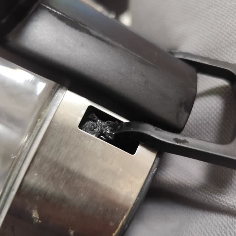 Garanti Kapsamındaki Xiaomi Kettle'in Plastik Tuşu Eridi, 3.468 TL Tamir Ücreti Kabul Edilemez