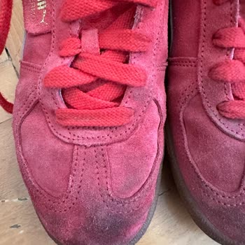 Sneaks Up Mağazasında Renk Solması Nedeniyle Ayıplı Puma Spor Ayakkabısı