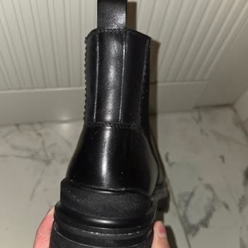 Derimod Botunda Astarı 48 Saatte Ayrıldı Ve İade Reddi