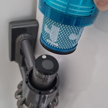 Dyson V15 Servis Sonrası Çalışmayan Süpürge: Değişim Talebi