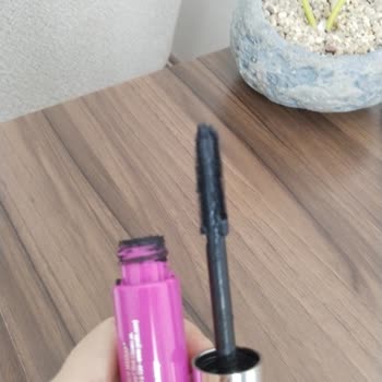 Yoğun Boya Ve Dağılma Sorunu Yaşadığım Maskara İçin Değişim Talebi