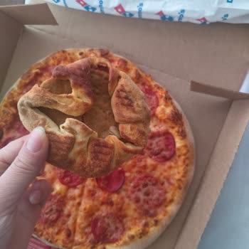 Domino's Pizza Kalitesiz ve Soğuk Ürünler İçin İade Talebi